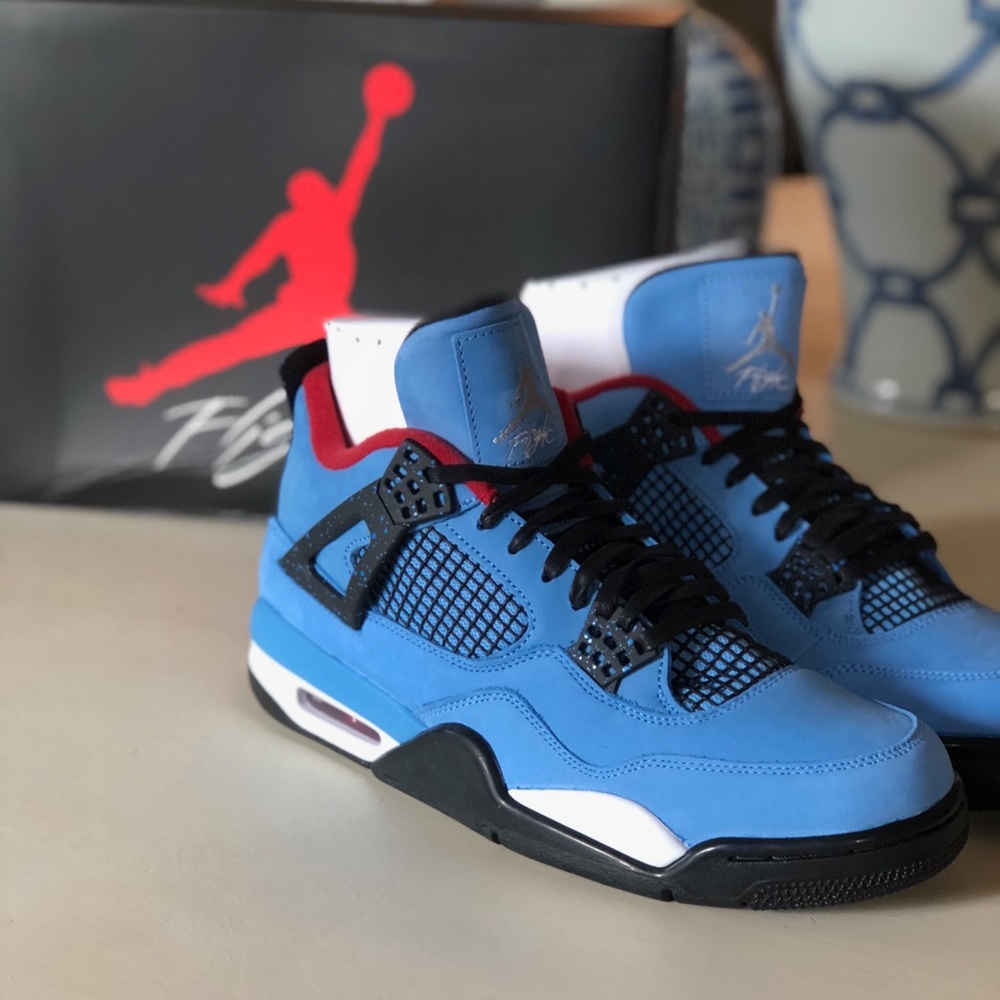 Air Jordan 4’s Travis Scott’s Cactus Jacks